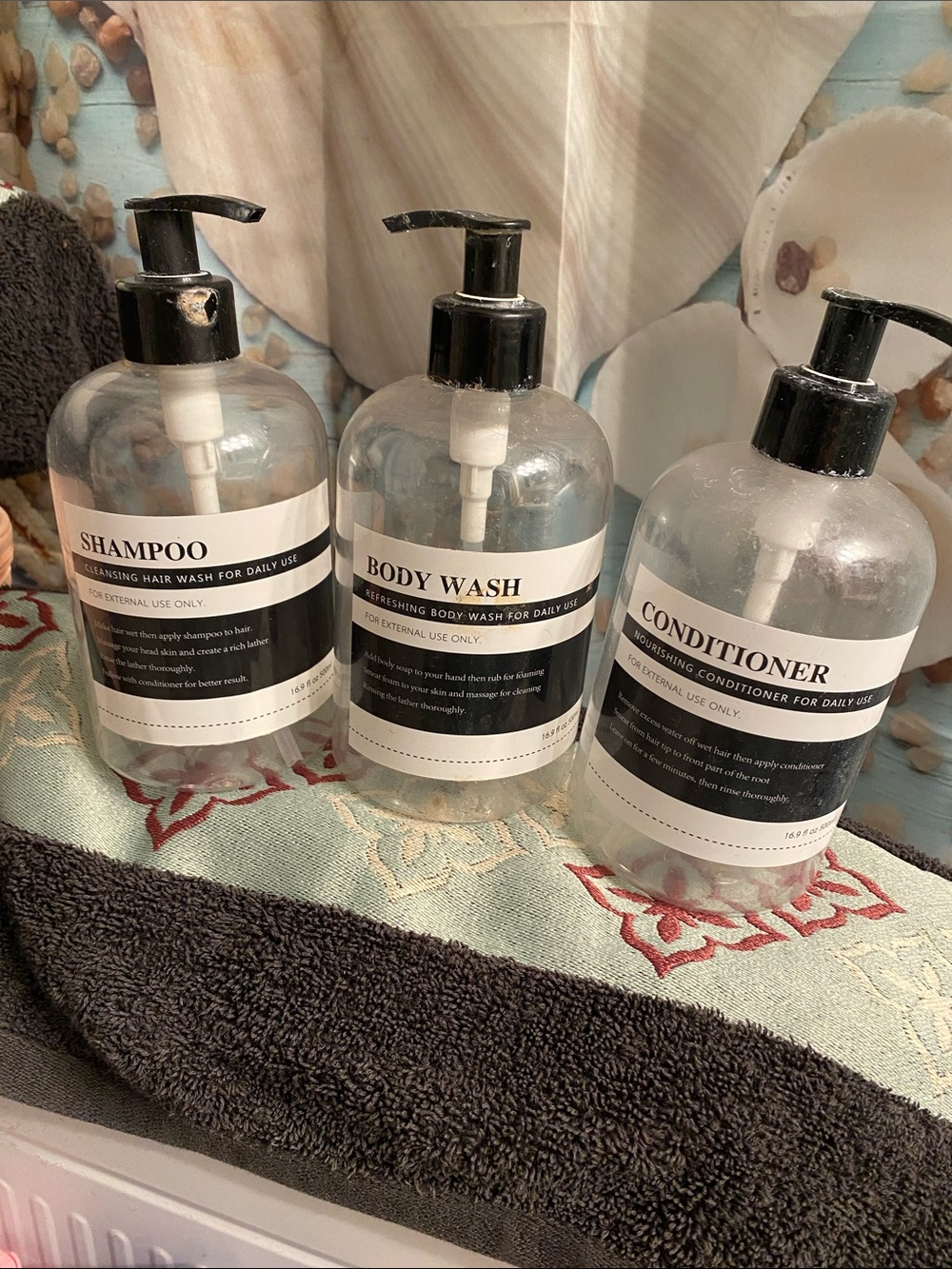 Clear Pump Bottles Shampoo, Body Wash & Conditioner Set - Black Pump